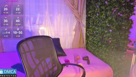 baby_sweet2010 online show from April 8, 2026, 3:28 am