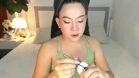   AMANDA  online show from September 11, 2025, 3:01 pm