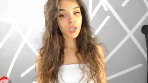 Snapshot of babyaylin chatting on December 12, 2024, 5:42 am Aylin  online show from December 12, 2024, 5:42 am