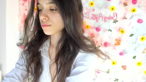 Snapshot of babyaylin chatting on February 6, 2025, 5:57 am Aylin  online show from February 6, 2025, 5:57 am