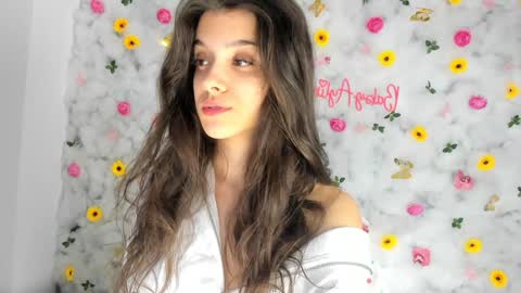 Snapshot of babyaylin chatting on February 26, 2025, 4:36 am Aylin  online show from February 26, 2025, 4:36 am