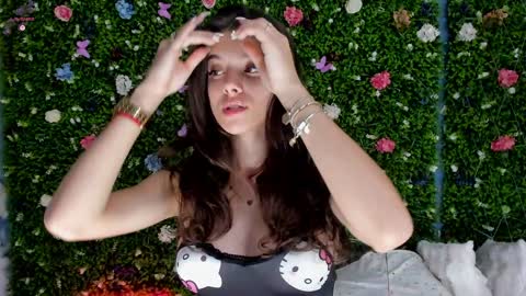 Snapshot of babyaylin chatting on September 24, 2025, 4:16 am Aylin  online show from September 24, 2025, 4:16 am