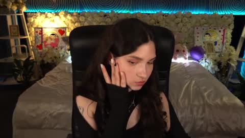 Sasha online show from April 1, 2026, 7:22 pm