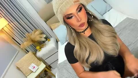 Snapshot of babygoddess4u chatting on January 10, 2025, 1:32 am ASK ME IN PM online show from January 10, 2025, 1:32 am