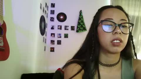 Karlita online show from March 11, 2025, 2:51 pm