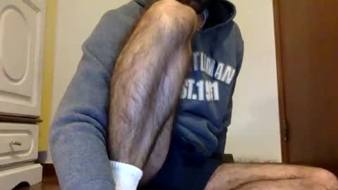 Tom A.    online show from January 28, 2025, 11:50 pm