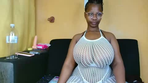 babyluciax online show from June 24, 2026, 6:12 am