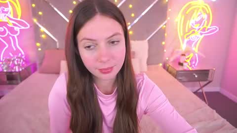 Lady Vi online show from May 11, 2026, 12:22 pm