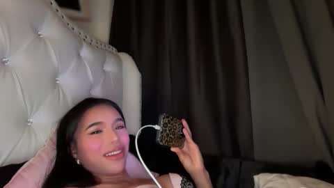 babysabrinaxx online show from November 12, 2025, 2:28 pm