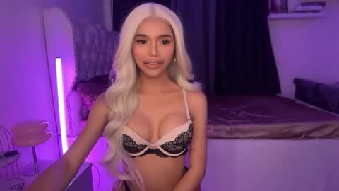 babysabrinaxx online show from February 3, 2026, 4:12 pm