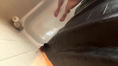 Babyak online show from April 16, 2026, 3:35 pm