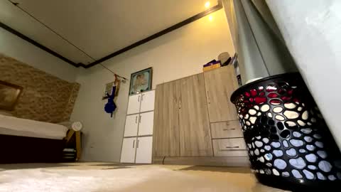 zarah online show from April 20, 2026, 12:57 am