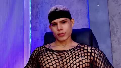 Snapshot of bad_boytoh chatting on February 7, 2026, 3:38 pm bad_boytoh online show from February 7, 2026, 3:38 pm