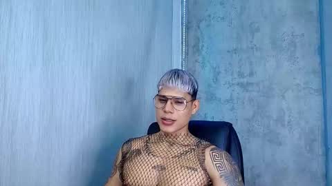 Snapshot of bad_boytoh chatting on February 11, 2026, 1:38 pm bad_boytoh online show from February 11, 2026, 1:38 pm