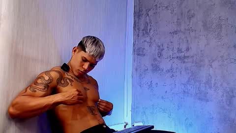 Snapshot of bad_boytoh chatting on February 23, 2026, 3:09 pm bad_boytoh online show from February 23, 2026, 3:09 pm