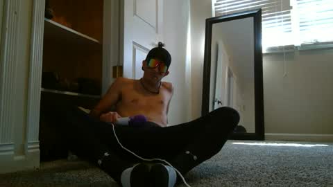 badassguy884159 online show from July 19, 2026, 3:16 pm
