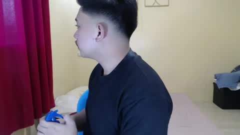 Snapshot of badboy_hanns chatting on December 8, 2024, 7:26 am HANNS online show from December 8, 2024, 7:26 am