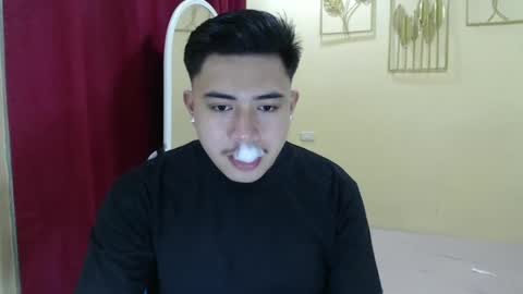 Snapshot of badboy_hanns chatting on December 8, 2024, 12:52 pm HANNS online show from December 8, 2024, 12:52 pm