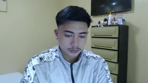 Snapshot of badboy_hanns chatting on December 10, 2024, 4:13 am HANNS online show from December 10, 2024, 4:13 am