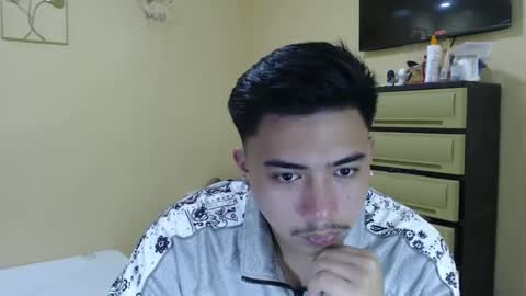 Snapshot of badboy_hanns chatting on December 10, 2024, 12:49 pm HANNS online show from December 10, 2024, 12:49 pm