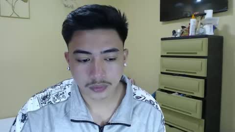 Snapshot of badboy_hanns chatting on December 10, 2024, 3:55 pm HANNS online show from December 10, 2024, 3:55 pm