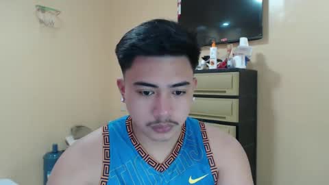 Snapshot of badboy_hanns chatting on December 11, 2024, 5:43 am HANNS online show from December 11, 2024, 5:43 am