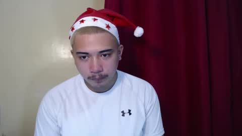 Snapshot of badboy_hanns chatting on December 19, 2024, 11:50 am HANNS online show from December 19, 2024, 11:50 am