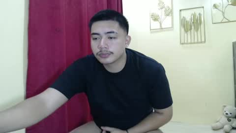 Snapshot of badboy_hanns chatting on February 15, 2025, 4:12 pm HANNS online show from February 15, 2025, 4:12 pm