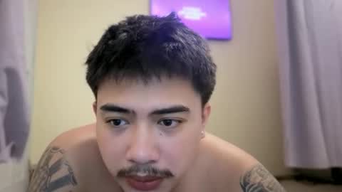 Snapshot of badboy_hanns chatting on October 2, 2025, 7:21 pm HANNS online show from October 2, 2025, 7:21 pm