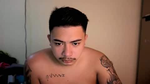 Snapshot of badboy_hanns chatting on October 16, 2025, 12:55 am HANNS online show from October 16, 2025, 12:55 am