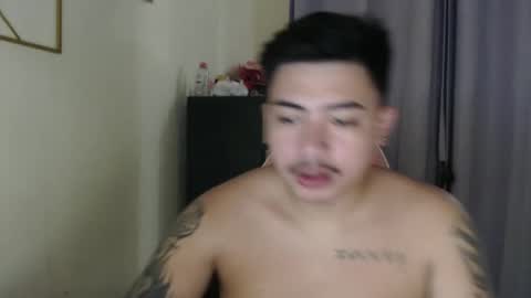 Snapshot of badboy_hanns chatting on October 19, 2025, 10:05 am HANNS online show from October 19, 2025, 10:05 am