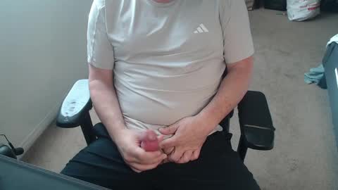 baddaddy77 online show from April 8, 2026, 3:01 pm