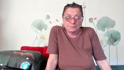 Snapshot of badgg chatting on March 8, 2026, 2:10 pm Gina online show from March 8, 2026, 2:10 pm