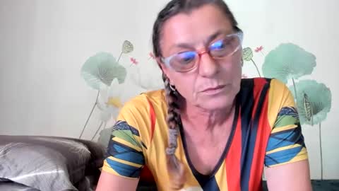 Snapshot of badgg chatting on May 26, 2026, 12:23 pm Gina online show from May 26, 2026, 12:23 pm