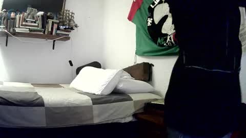 Mexican livin Off the Wall online show from October 25, 2025, 2:08 am