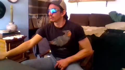 Mexican livin Off the Wall online show from January 17, 2026, 7:17 pm