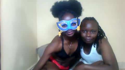 Snapshot of bads_hornies chatting on November 4, 2025, 9:41 am bads_hornies online show from November 4, 2025, 9:41 am