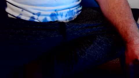 Snapshot of badsanta73 chatting on April 2, 2026, 10:24 am Badsanta73 online show from April 2, 2026, 10:24 am