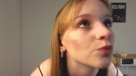 Kate online show from April 15, 2026, 3:52 pm