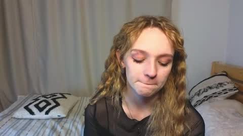 Kate online show from April 22, 2026, 4:08 pm