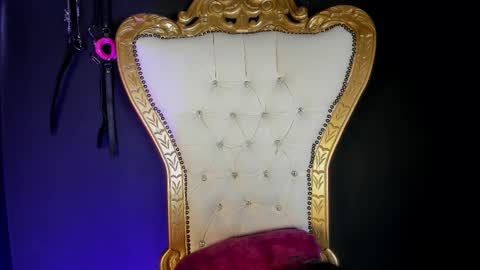 bagiolett  online show from January 15, 2026, 7:06 pm