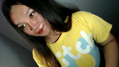 april online show from February 21, 2025, 6:59 pm