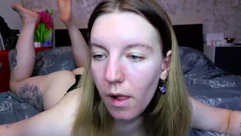 holly online show from April 5, 2026, 3:31 pm