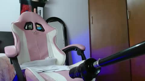 sandra online show from February 14, 2026, 1:52 pm