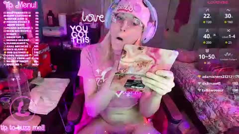 Snapshot of bambibimbosparkles chatting on July 8, 2026, 5:06 pm Bambi Sparkles TS online show from July 8, 2026, 5:06 pm