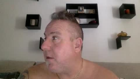 banana5289 online show from February 24, 2026, 8:40 pm