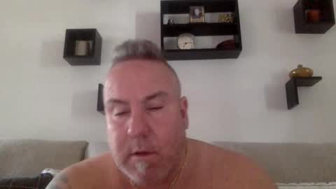 banana5289 online show from April 18, 2026, 2:21 pm