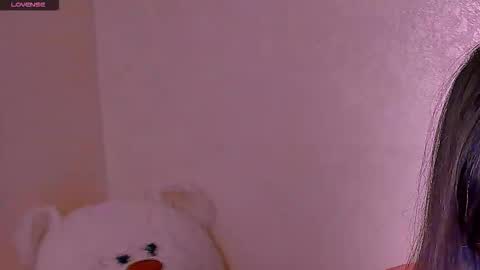 Barbie Kim online show from September 17, 2025, 3:30 am