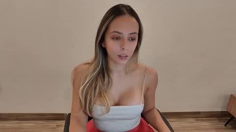 Snapshot of barbara_weber chatting on December 9, 2024, 1:18 am barbara_weber online show from December 9, 2024, 1:18 am