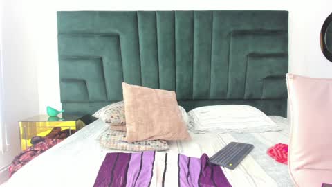 Barbara  online show from January 12, 2025, 3:03 pm